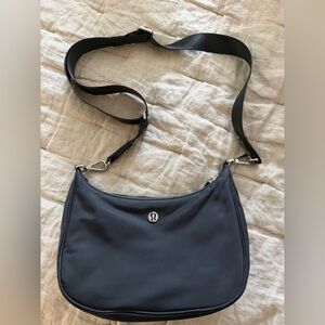 Lululemon Shoulder Bag, black